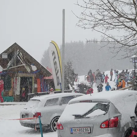 Gasthof Jamnig بيت ضيافة